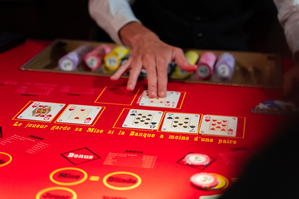 Au Punto Club, un joueur empoche un Jackpot XXL à l'ultimate poker – Les  clubs de jeux parisiens